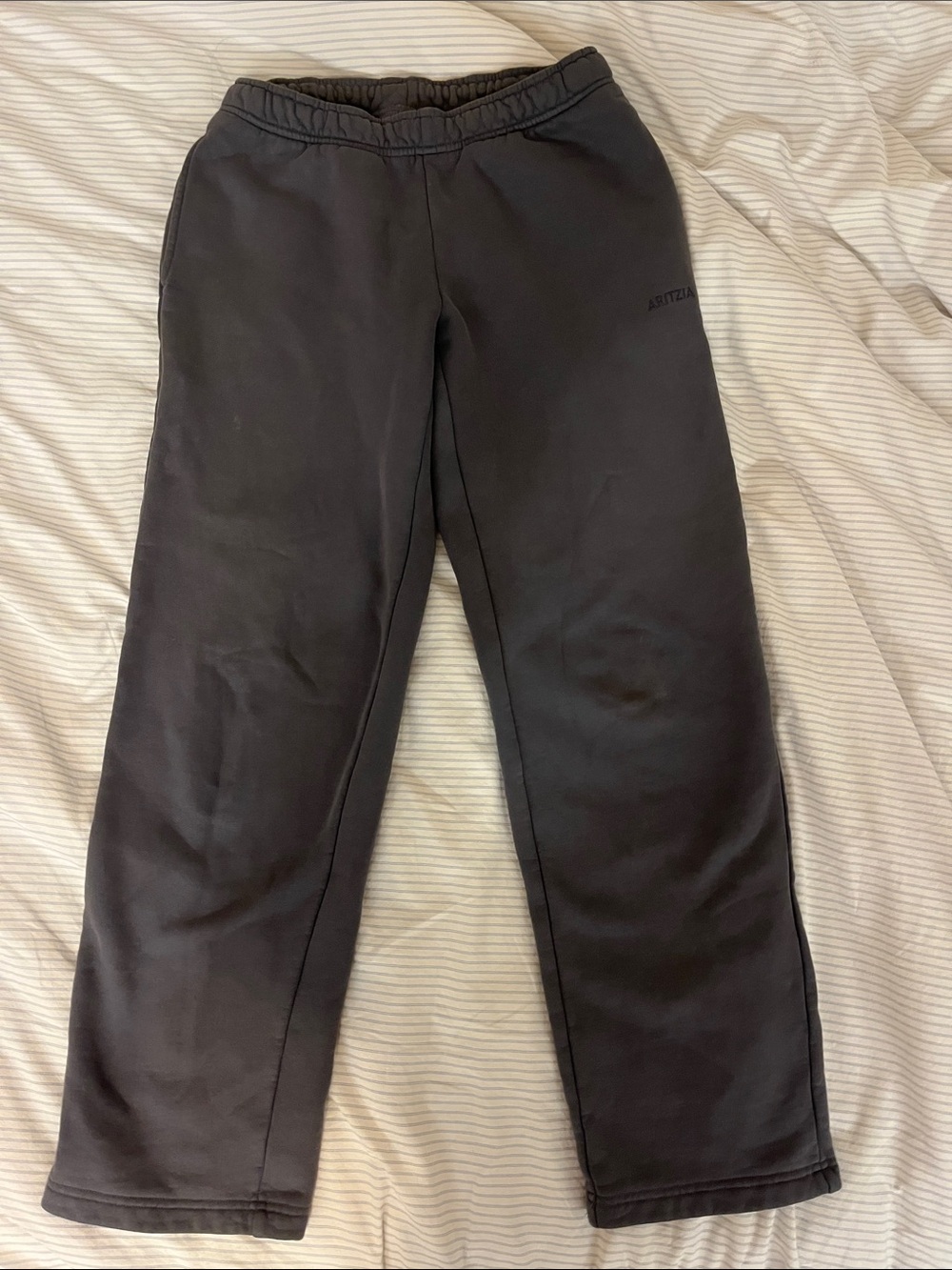 Aritzia sweatpants